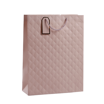 Busta Regalo Trapuntata Dark pink – Eleganza & Raffinatezza in Ogni Dettaglio